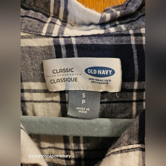 Small Old Navy Flannel - Picture 2 of 6